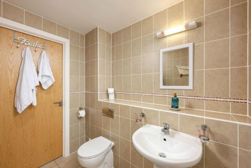 Number 2 In Lusty Glaze, Newquay Villa New Quay Eksteriør billede