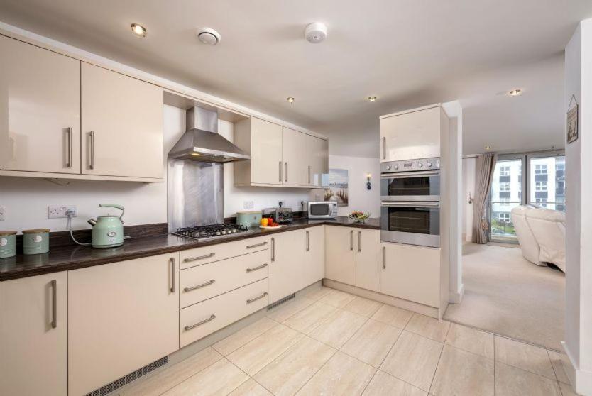 Number 2 In Lusty Glaze, Newquay Villa New Quay Eksteriør billede